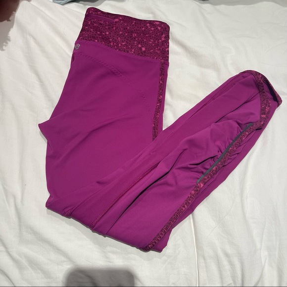 SOLD - Pink Lululemon Cropped Leggings - Picture 1 of 4